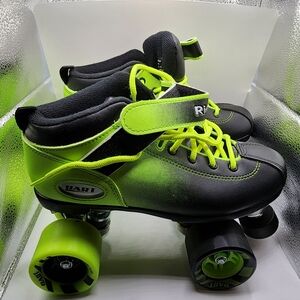 Riedell | Dart Green and Black Ombré Roller Skate Set
